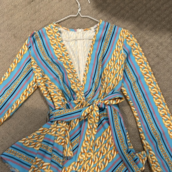 ZACK dress size 6. Worn once with tie waist - Picture 3 of 9